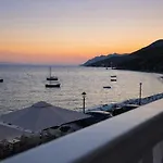 Archontiko Seaside Hotel-beachfront Blue Experience Aparthotel