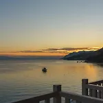 Archontiko Seaside Hotel-beachfront Blue Experience Hotel de apartamente 3*
