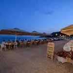 Archontiko Seaside Hotel-beachfront Blue Experience Hotel de apartamente 3*