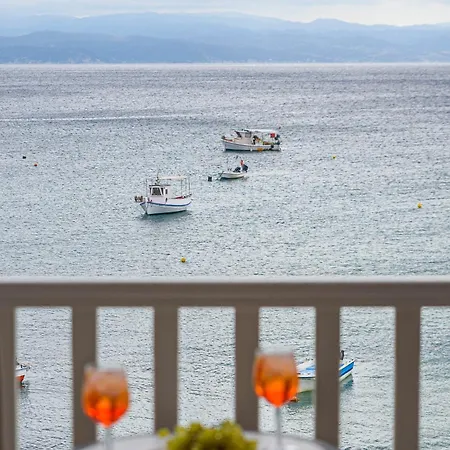 Archontiko Seaside *