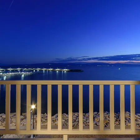 Archontiko Seaside Hotel-beachfront Blue Experience Aparthotel