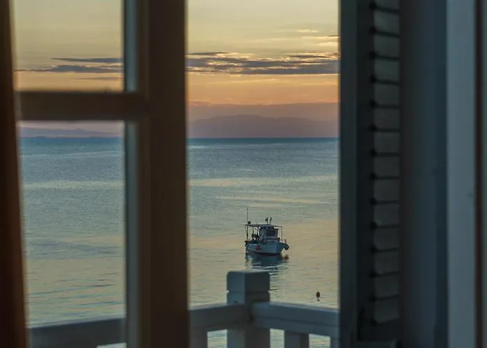 Archontiko Seaside Hotel-beachfront Blue Experience 3*