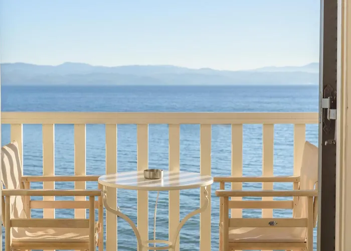 Archontiko Seaside Hotel-beachfront Blue Experience 公寓式酒店 3*